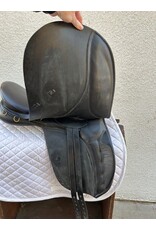 Wychanger Barton Dressage Saddle 17.5" Seat 4.5" Gullet