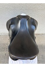 Wychanger Barton Dressage Saddle 17.5" Seat 4.5" Gullet