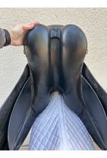Wychanger Barton Dressage Saddle 17.5" Seat 4.5" Gullet