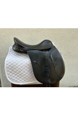 Wychanger Barton Dressage Saddle 17.5" Seat 4.5" Gullet