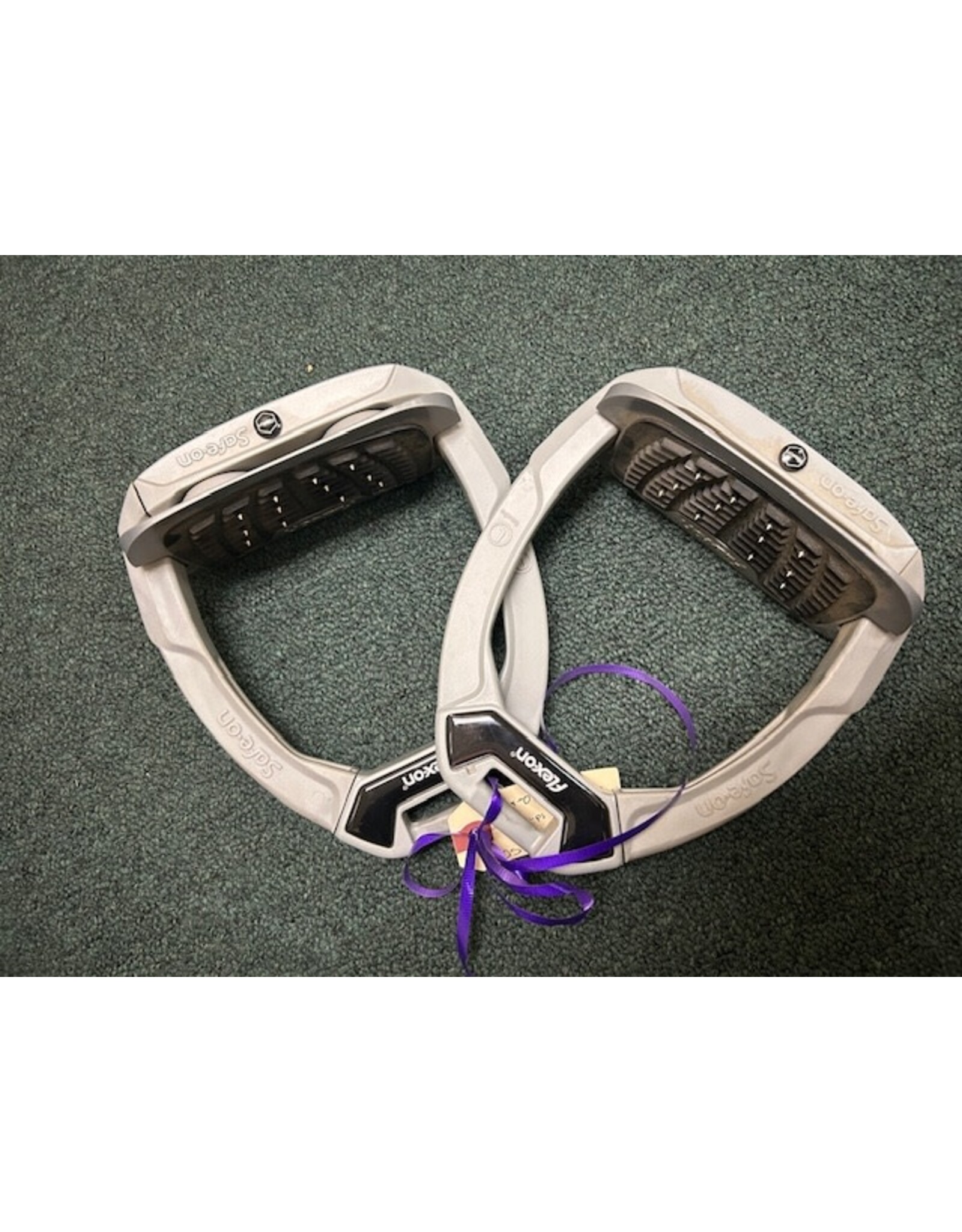Flex-On Safe-On Stirrups Grey 4.5"