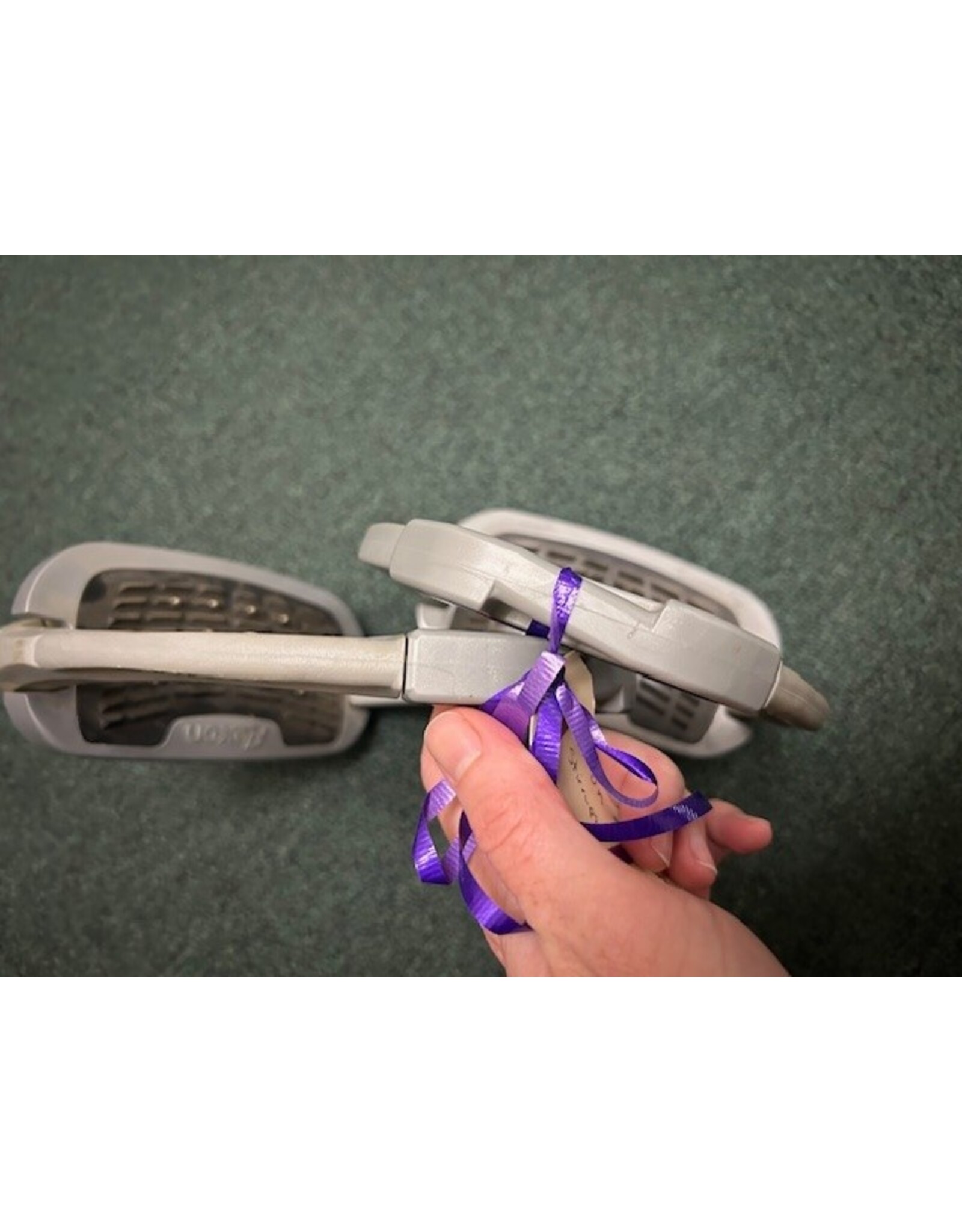 Flex-On Safe-On Stirrups Grey 4.5"