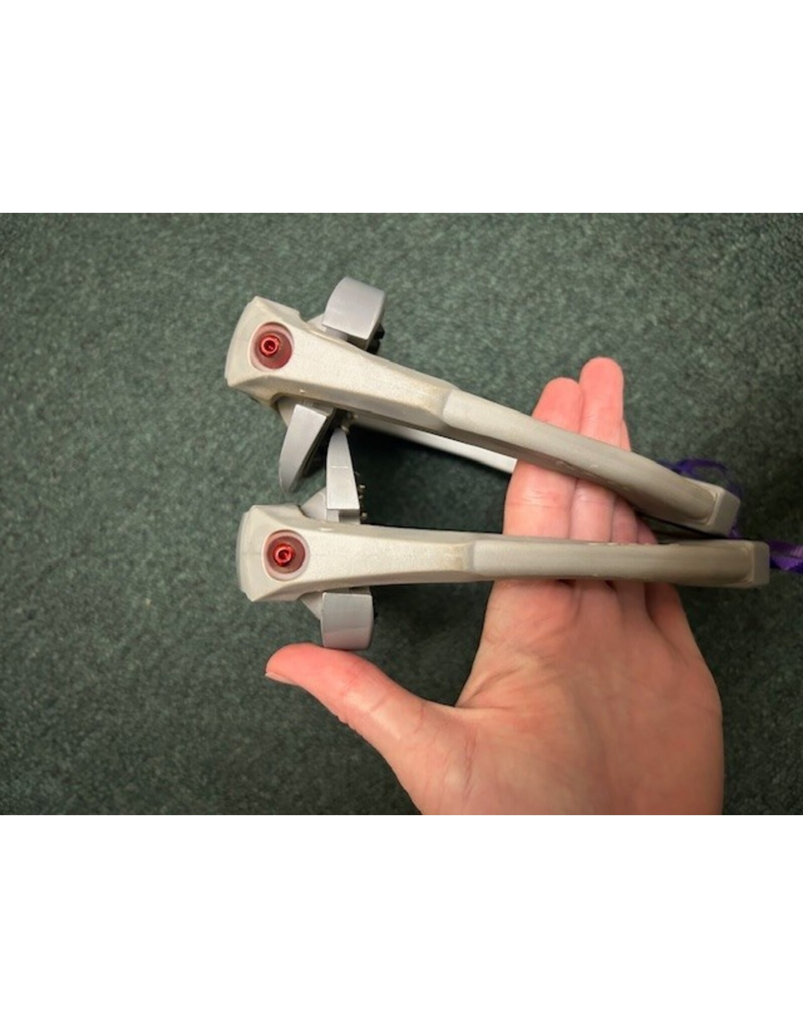 Flex-On Safe-On Stirrups Grey 4.5"