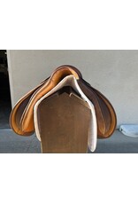 Stubben Siegfried AP Saddle 18" Seat 5.5" Gullet