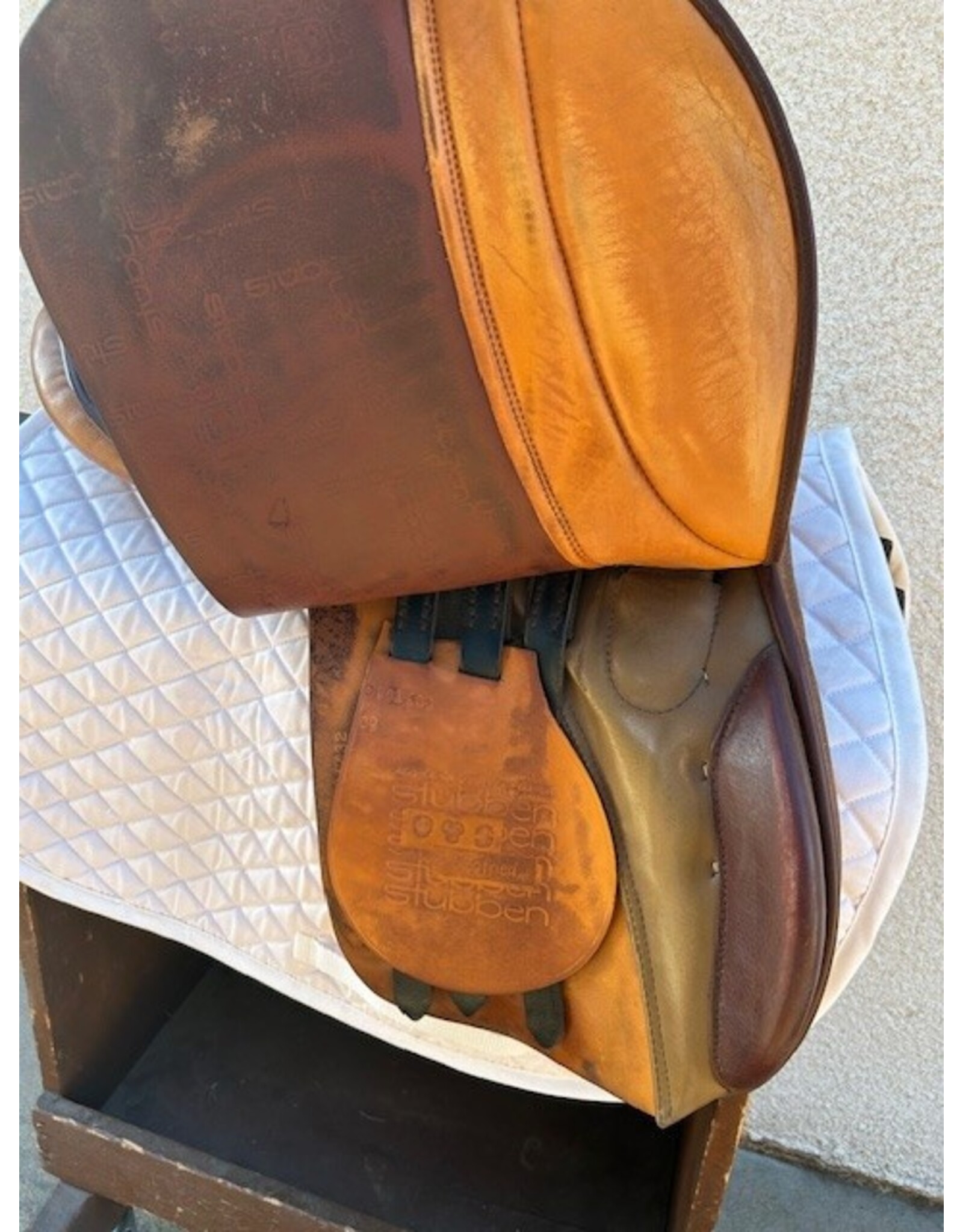 Stubben Siegfried AP Saddle 18" Seat 5.5" Gullet