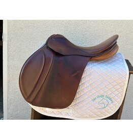 Stubben Siegfried AP Saddle 18" Seat 5.5" Gullet
