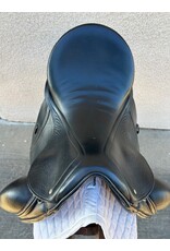 Schleese Obrigado Dressage Saddle 17.5" Seat, Adjustable Tree SN#13101S0413