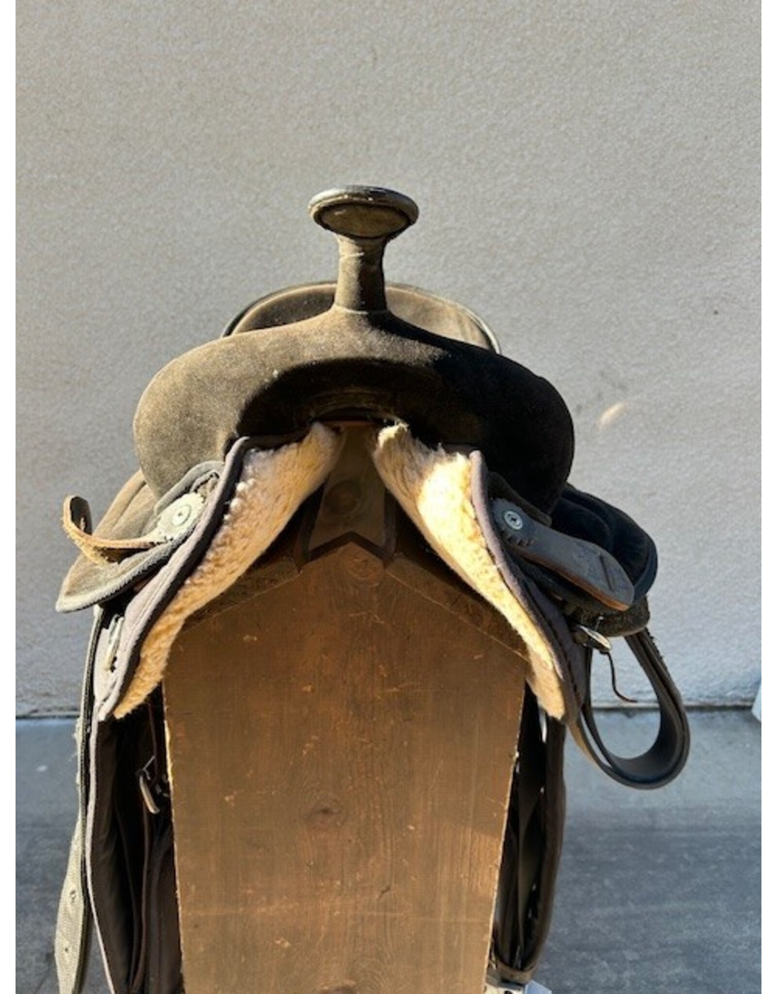 Big Horn Cordura Trail Saddle 602 17" Semi-Quarter Horse Bars