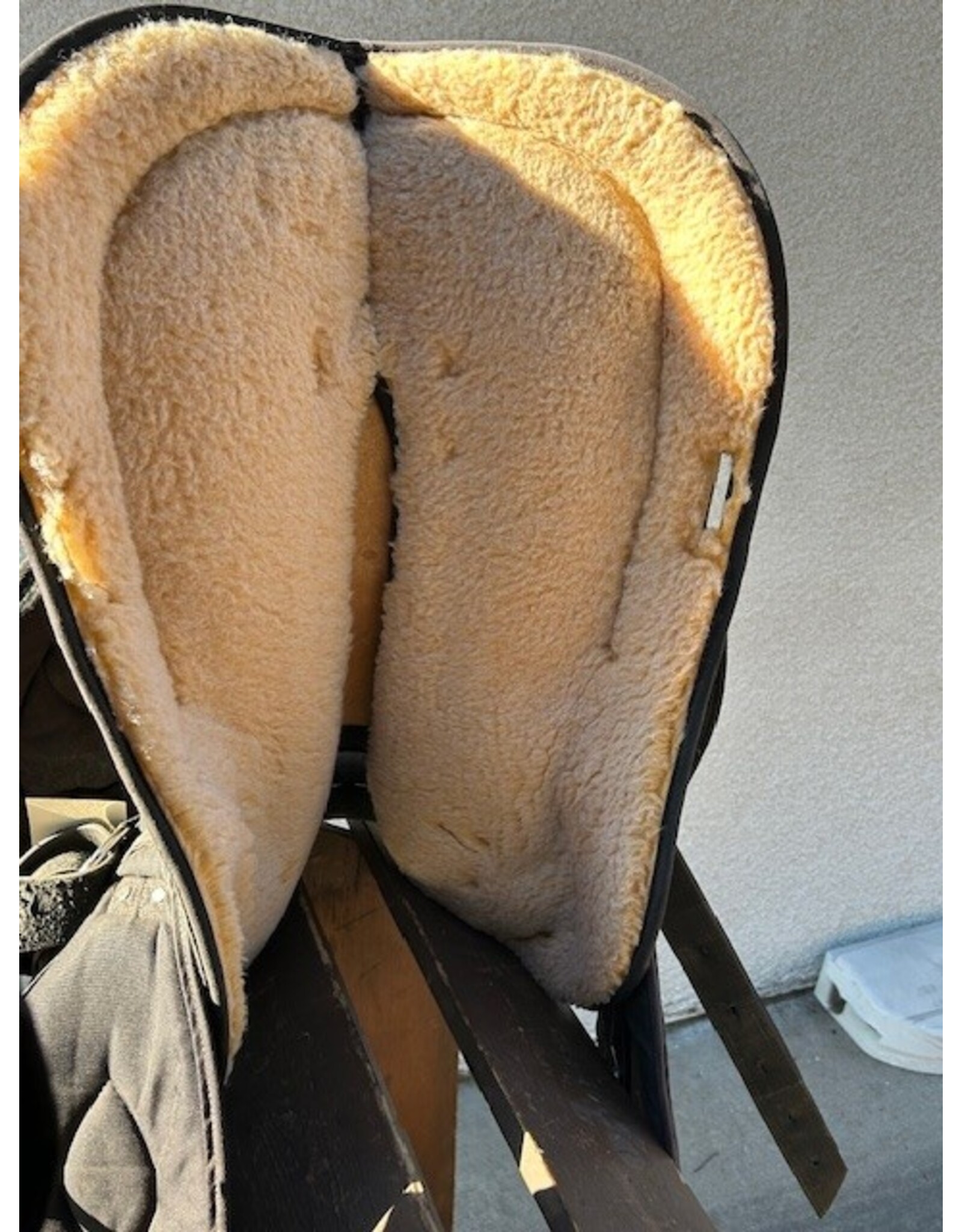 Big Horn Cordura Trail Saddle 602 17" Semi-Quarter Horse Bars