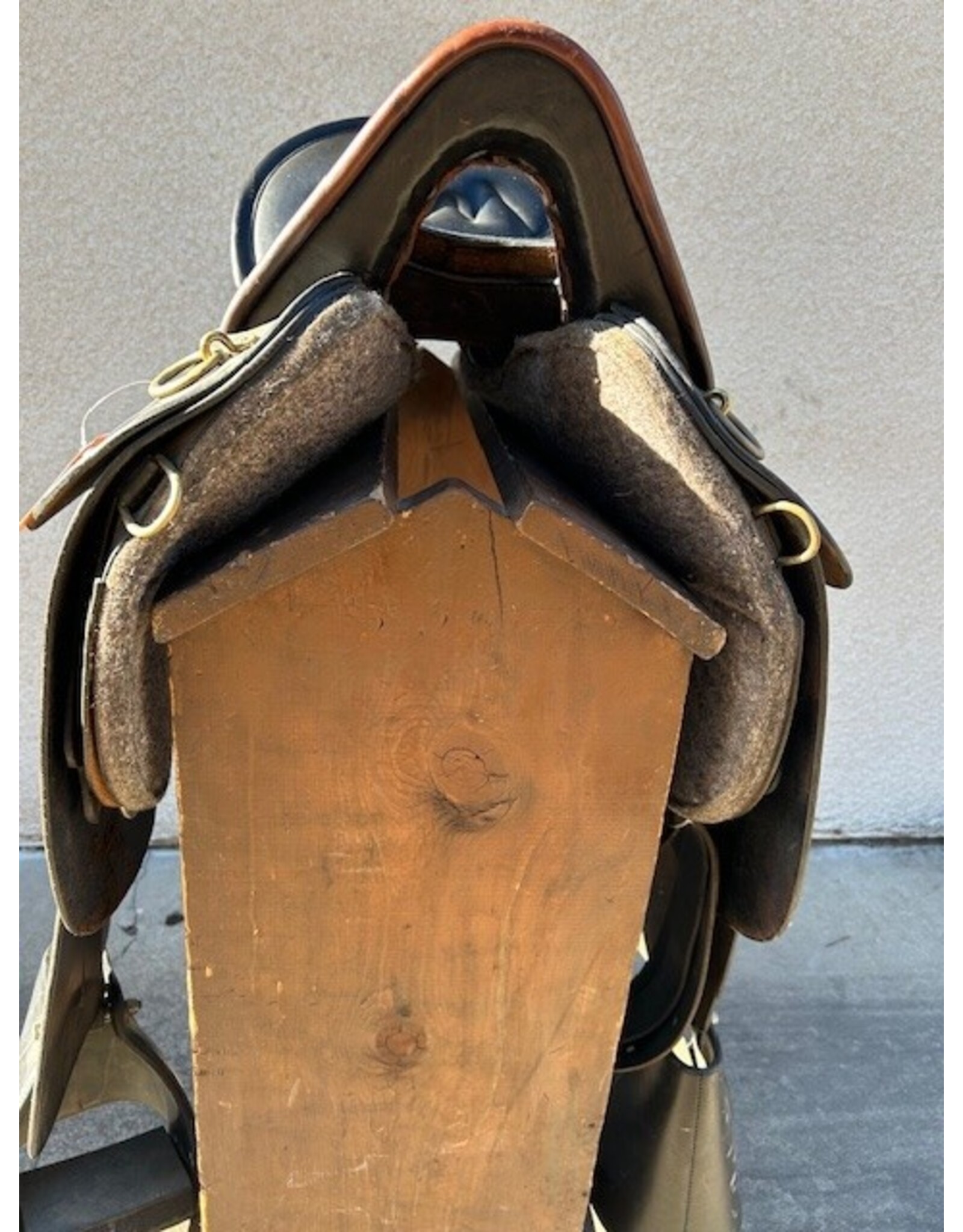 Tucker Plantation SN#0413-6504-9M 15" Seat, Medium Tree