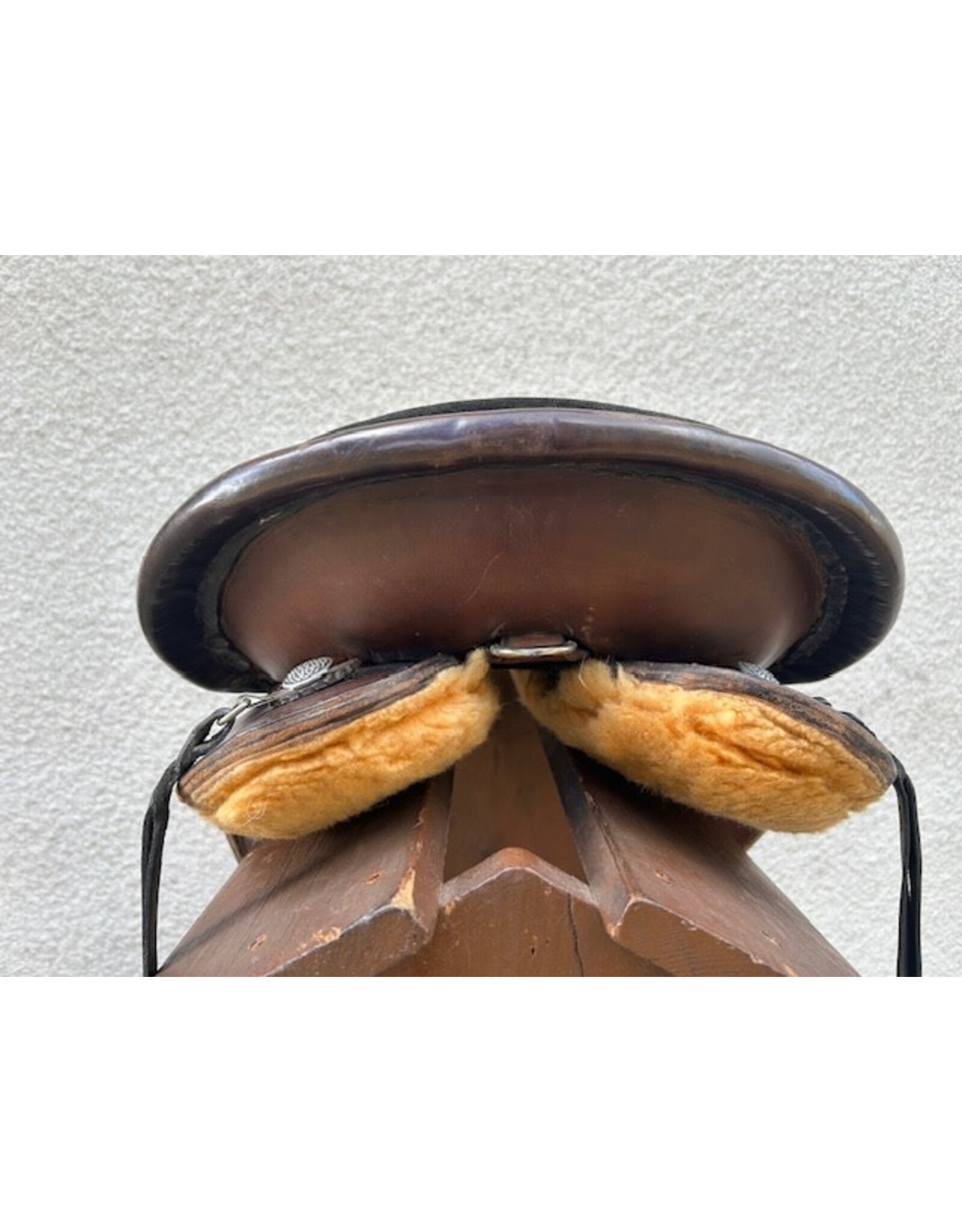 Synergist Saddle 15" Seat SQHB