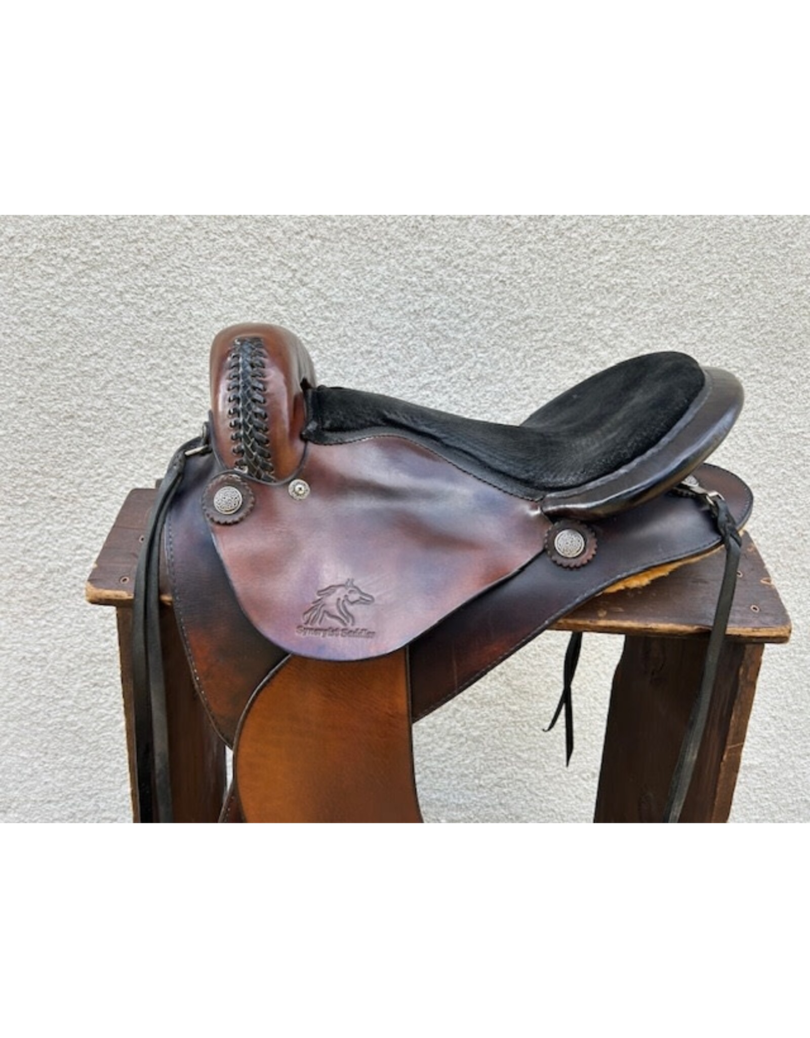 Synergist Saddle 15" Seat SQHB