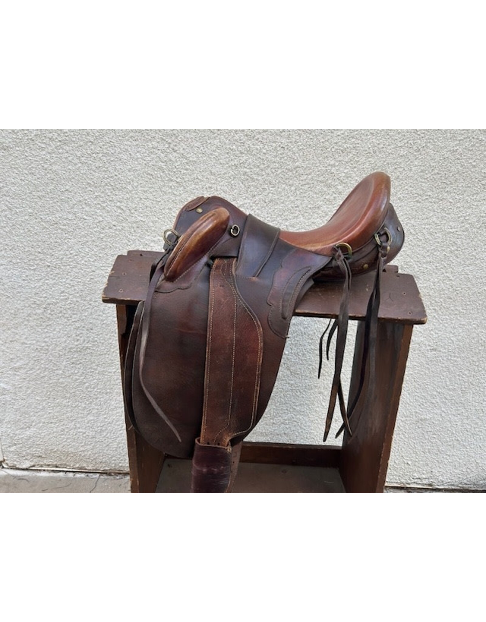 Australian Stock Saddle Co Saddel 15" Seat