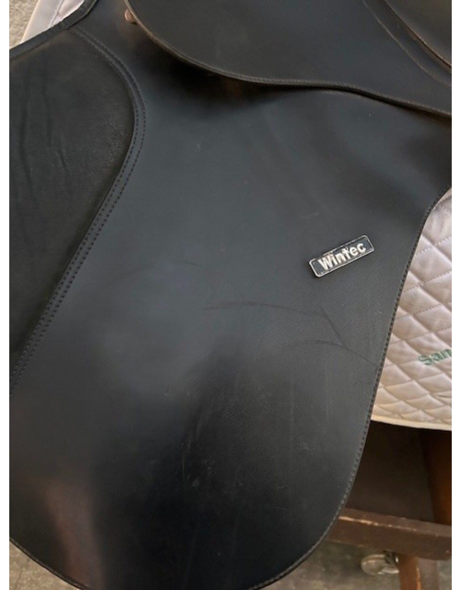 Wintec 250 AP Saddle 17.5" Seat