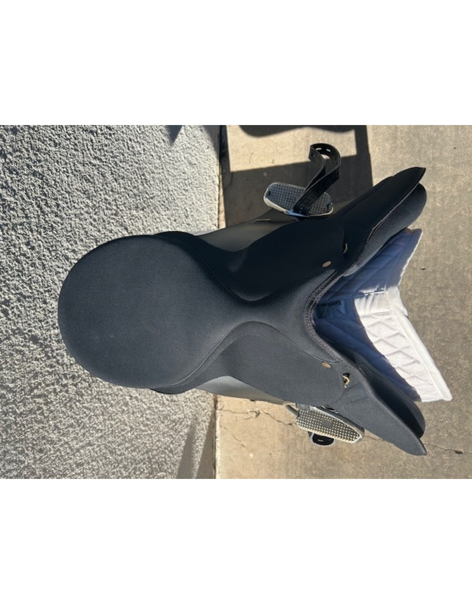 Wintec 250 All Purpose Saddle with Webbers and Irons