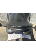 Wychanger Barton Dressage Saddle 18" Medium Tree