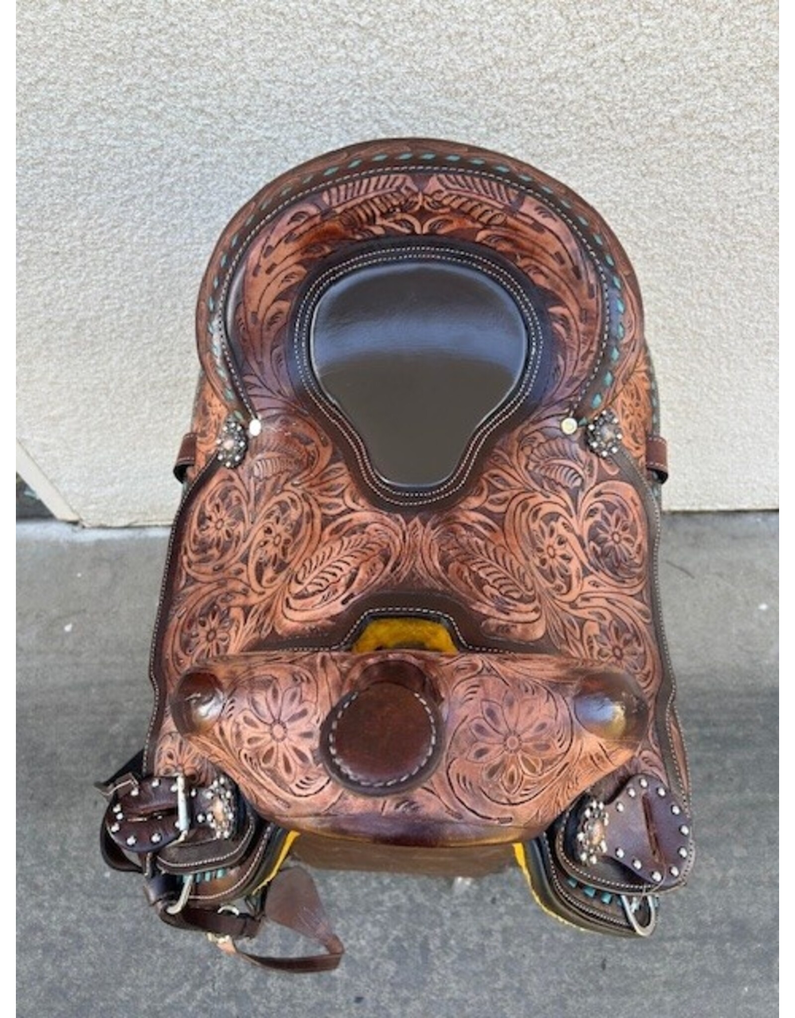 Fully Tooled Western Saddle w/breast collar & flank cinch 15" Full Quarter Horse Bars