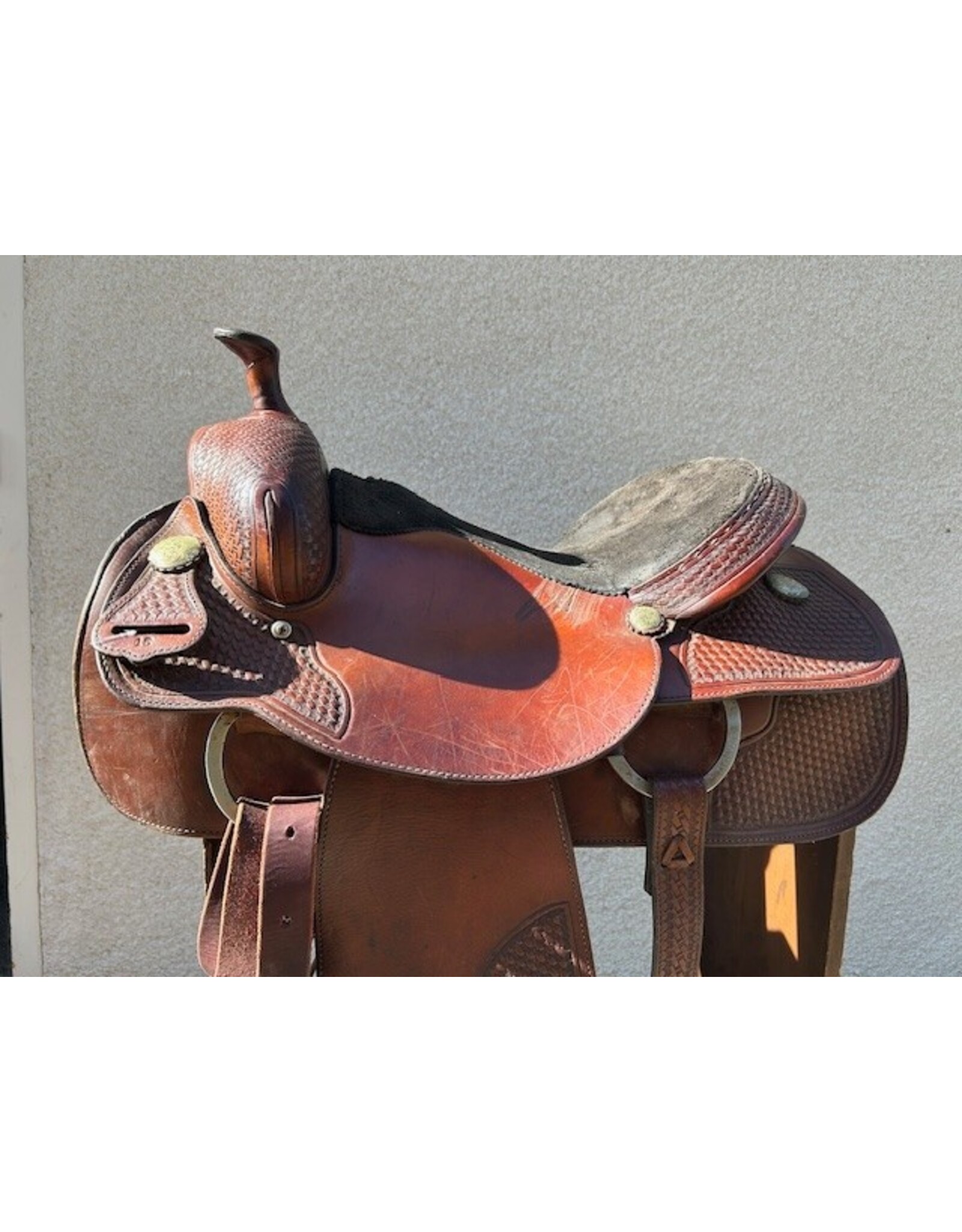 2002 TexTan Trail Saddle 16"  FQHB 7" Gullet