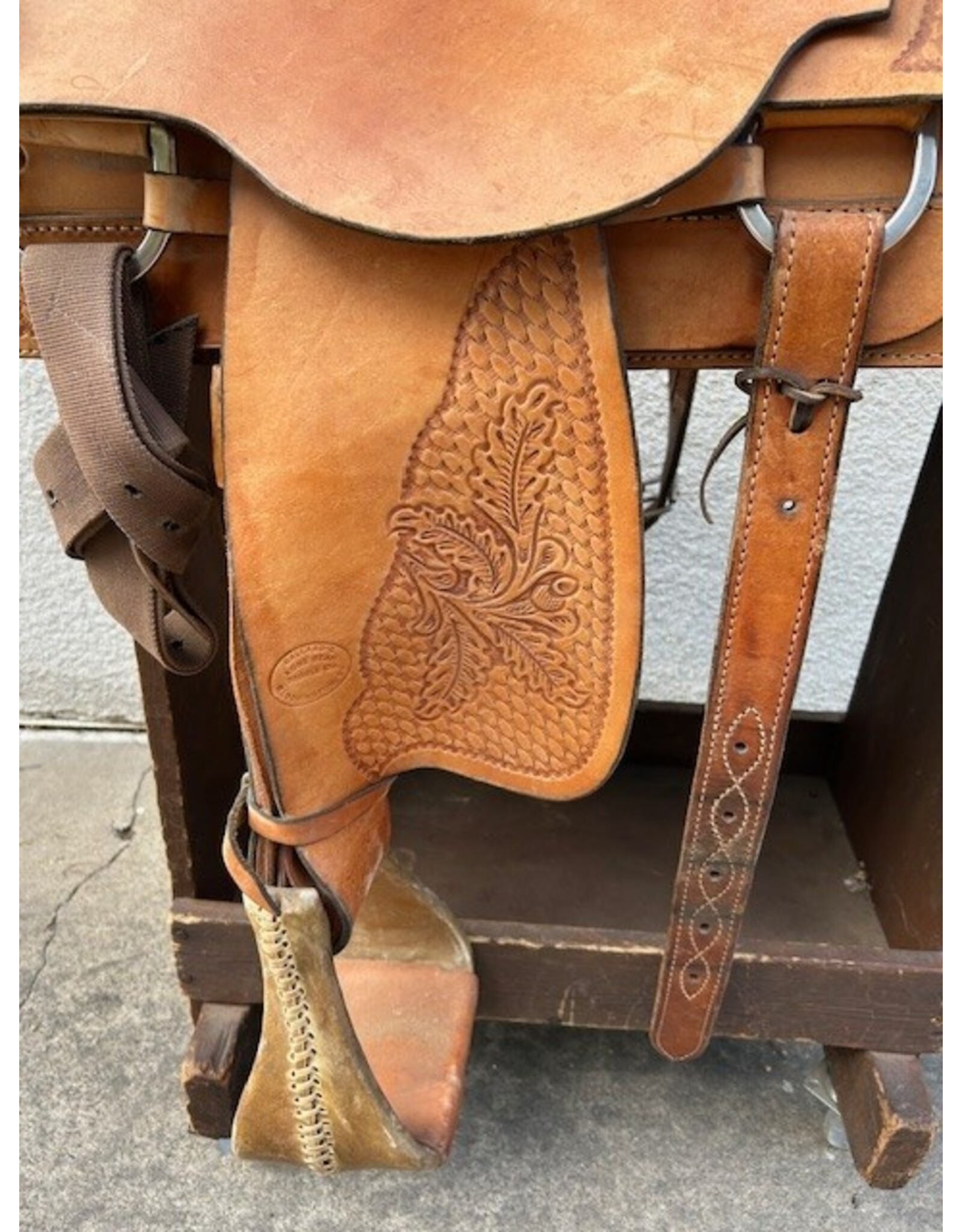 Ballard's Ranch Saddle 16.5" Seat Full Quarter Horse Bars