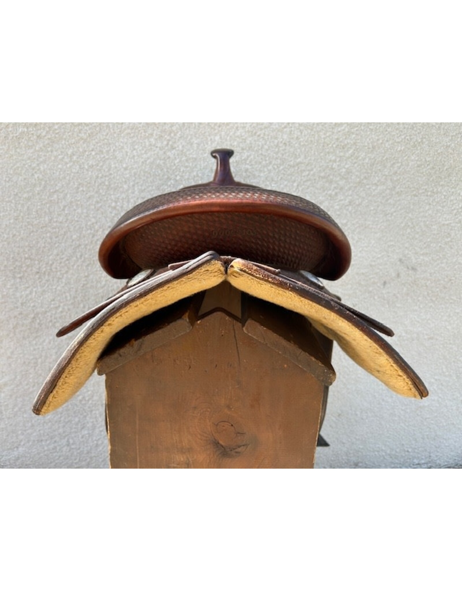 Court's Barrel Saddle 16" Seat FQHB