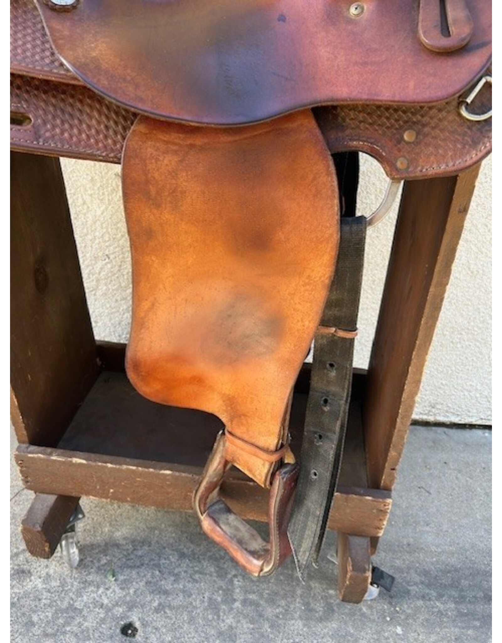Court's Barrel Saddle 16" Seat FQHB