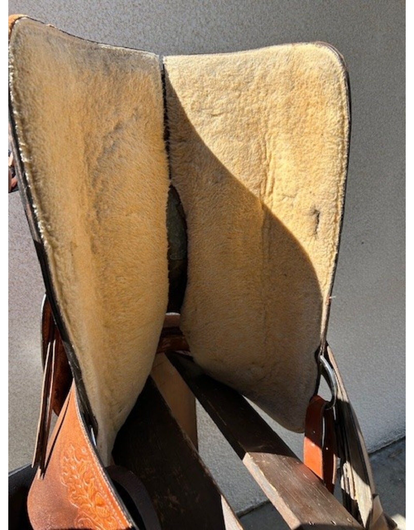 Crates Trail Saddle 15" Seat, FQHB