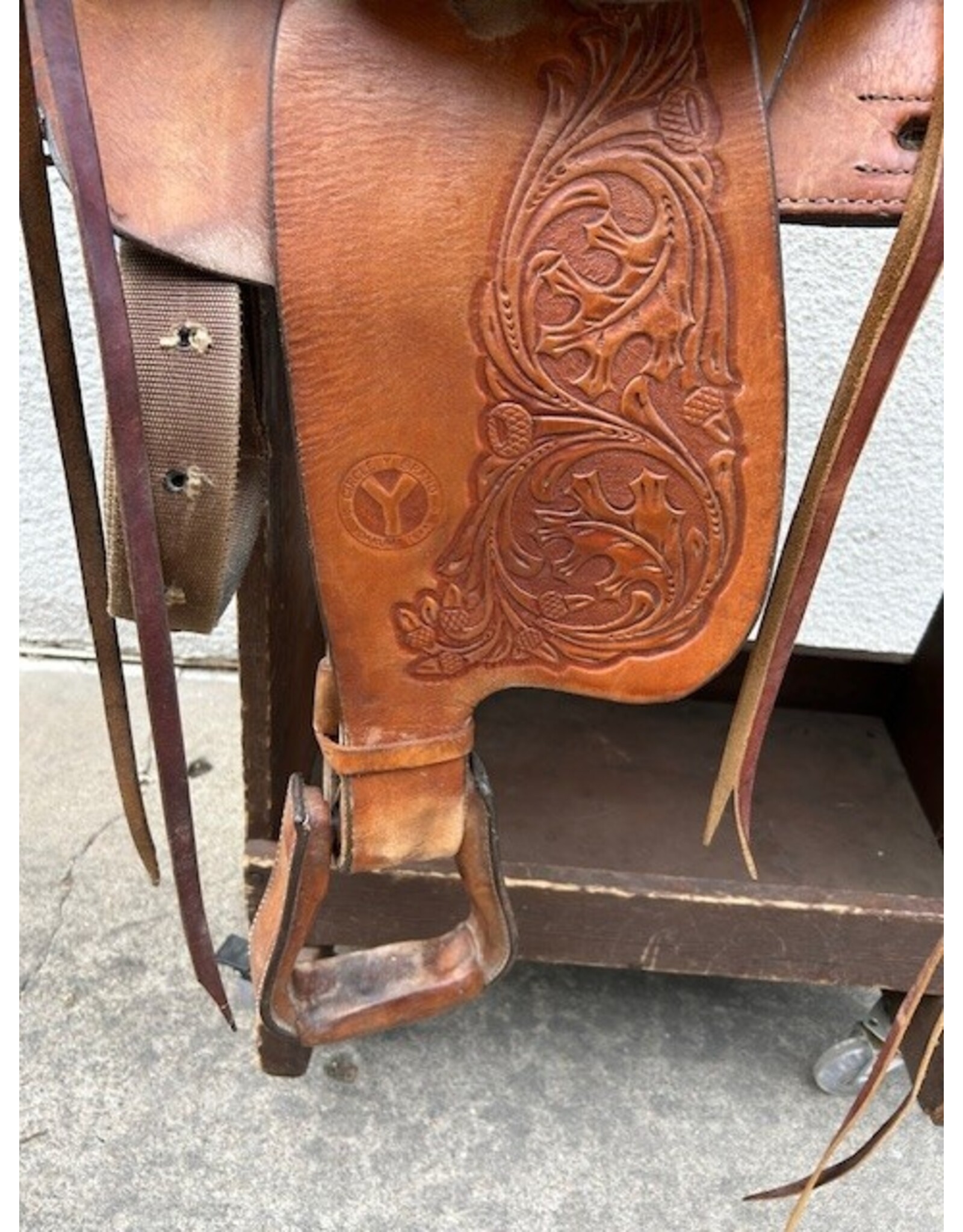 Circle Y Trail Saddle 14" Seat, 7" Gullet