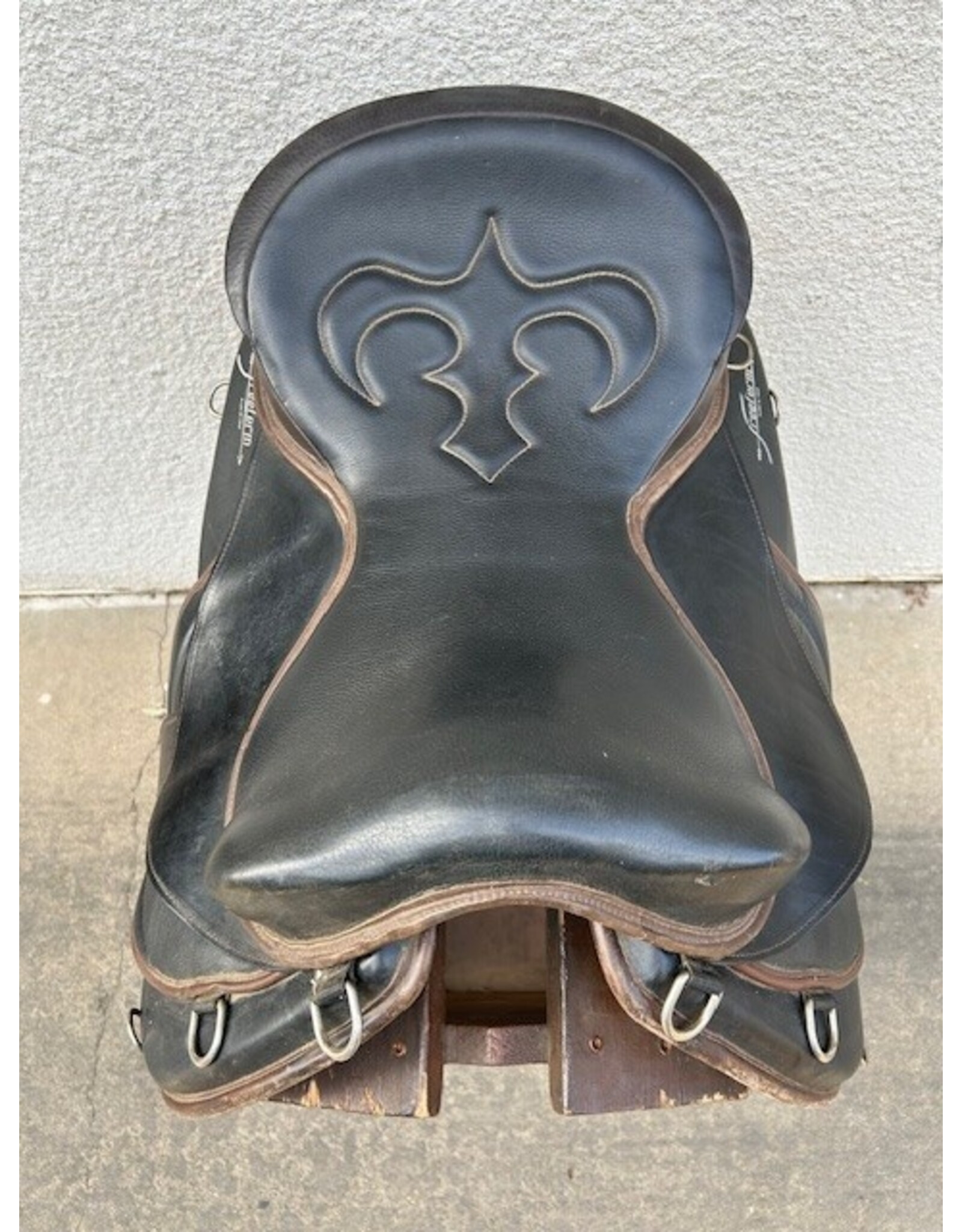 Freeform Italia Endurance Treeless Saddle
