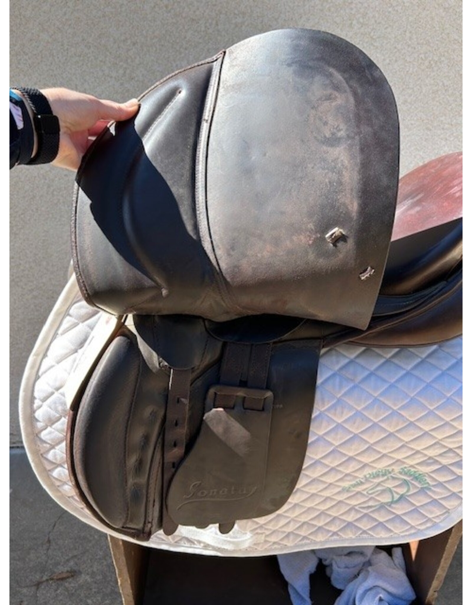 Duett Sonata Jump Saddle 17.5" wide tree 36