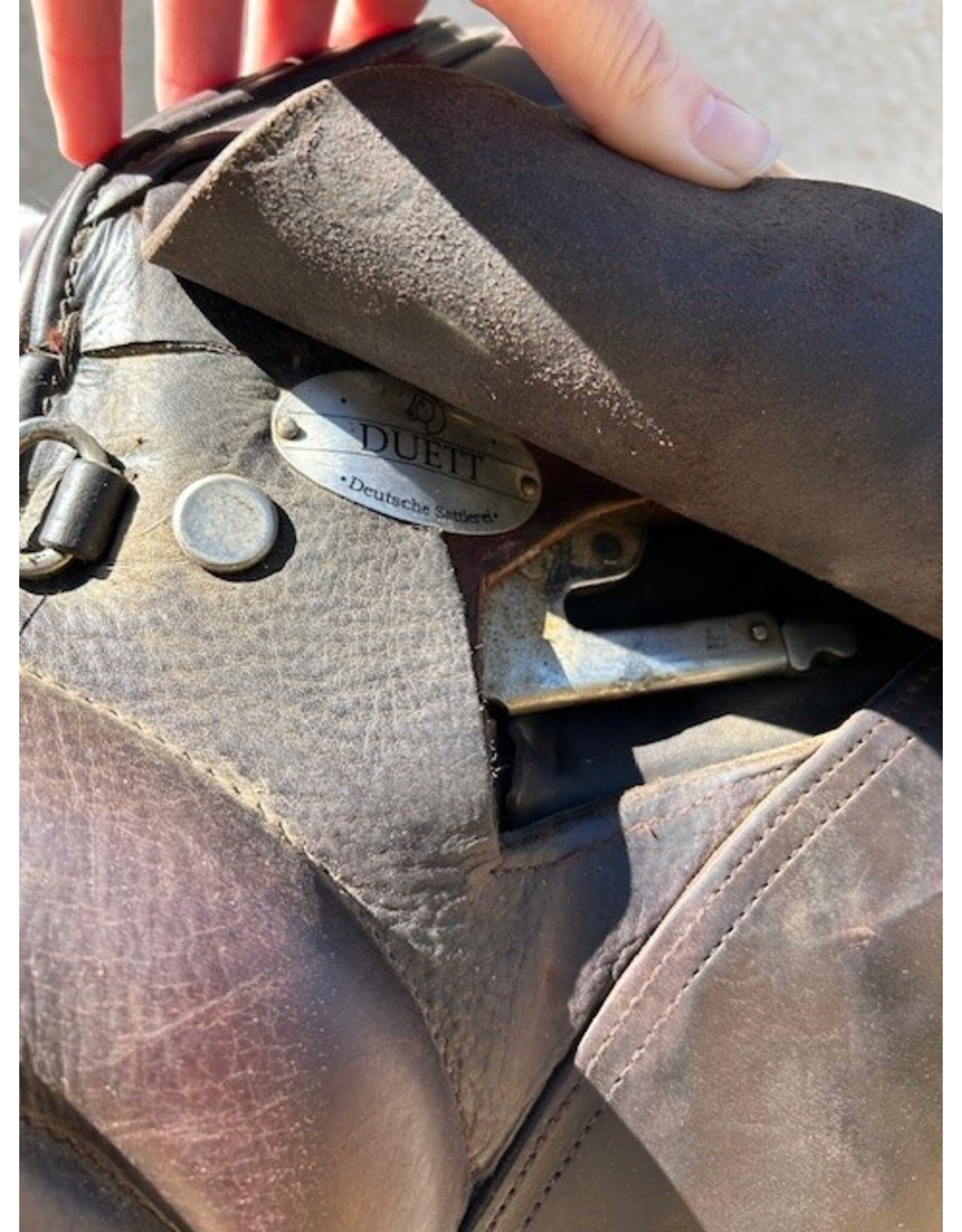 Duett Sonata Jump Saddle 17.5" wide tree 36