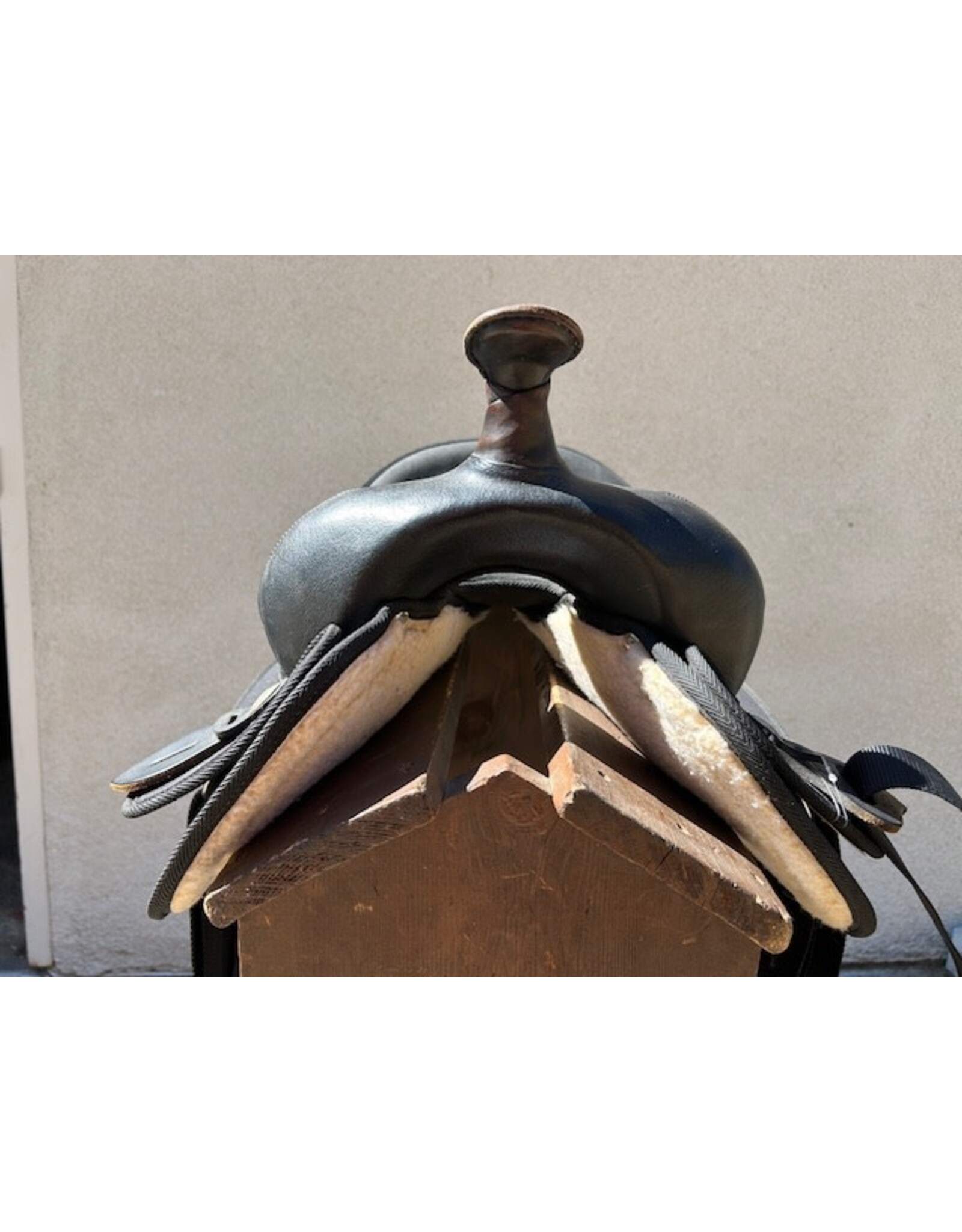 Abetta Synthetic 15" Seat, Wide tree