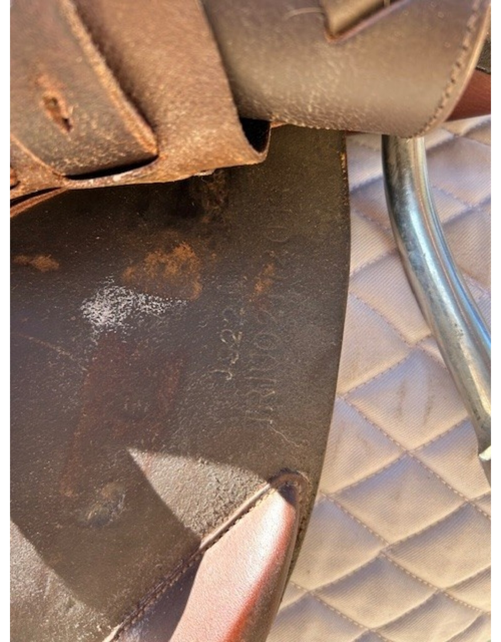 Collegiate Triumph Saddle 16" Seat, Adjustable Gullet (Wide Installed)