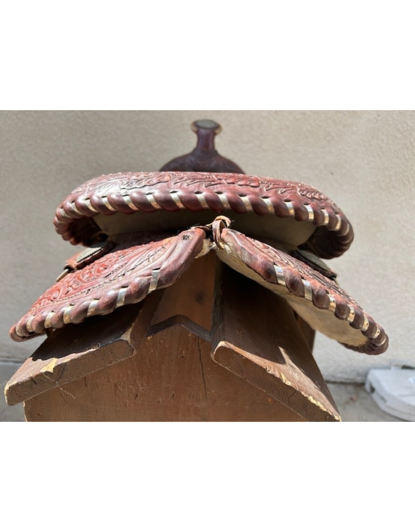 Western Trail Saddle with Tooling 15" Seat 7" Fullet