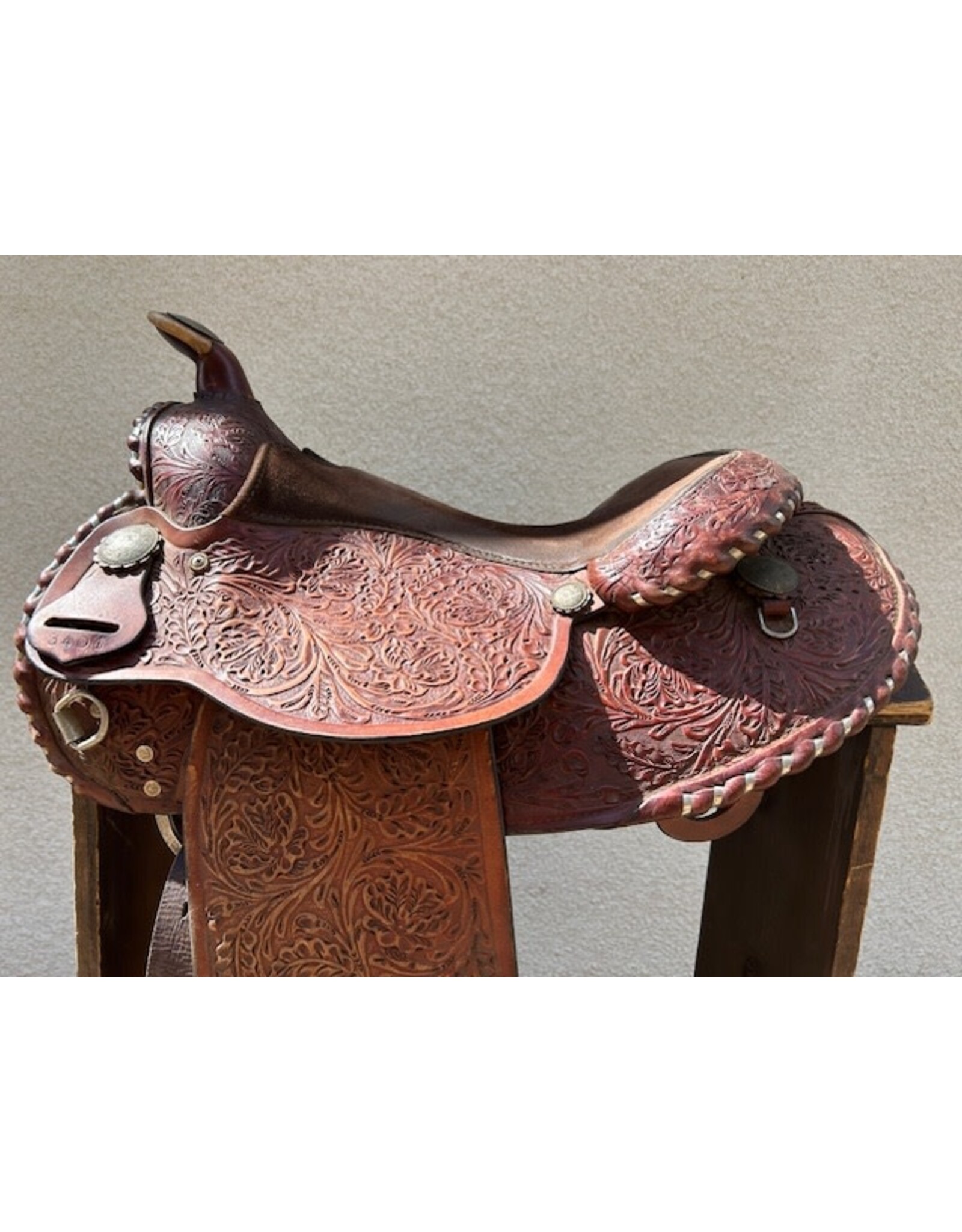 Western Trail Saddle with Tooling 15" Seat 7" Fullet