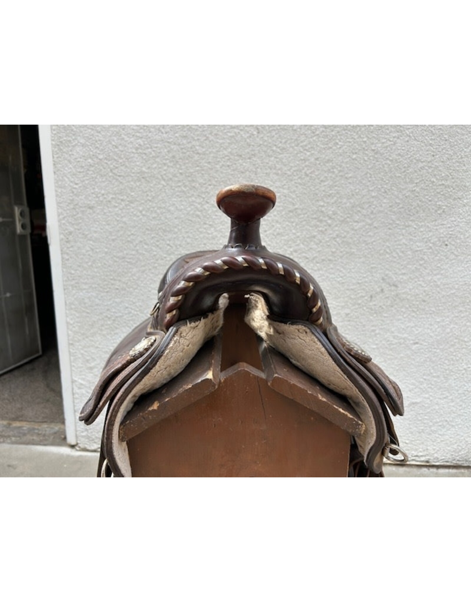 Circle Y Trail Saddle 15" Seat Arab Tree