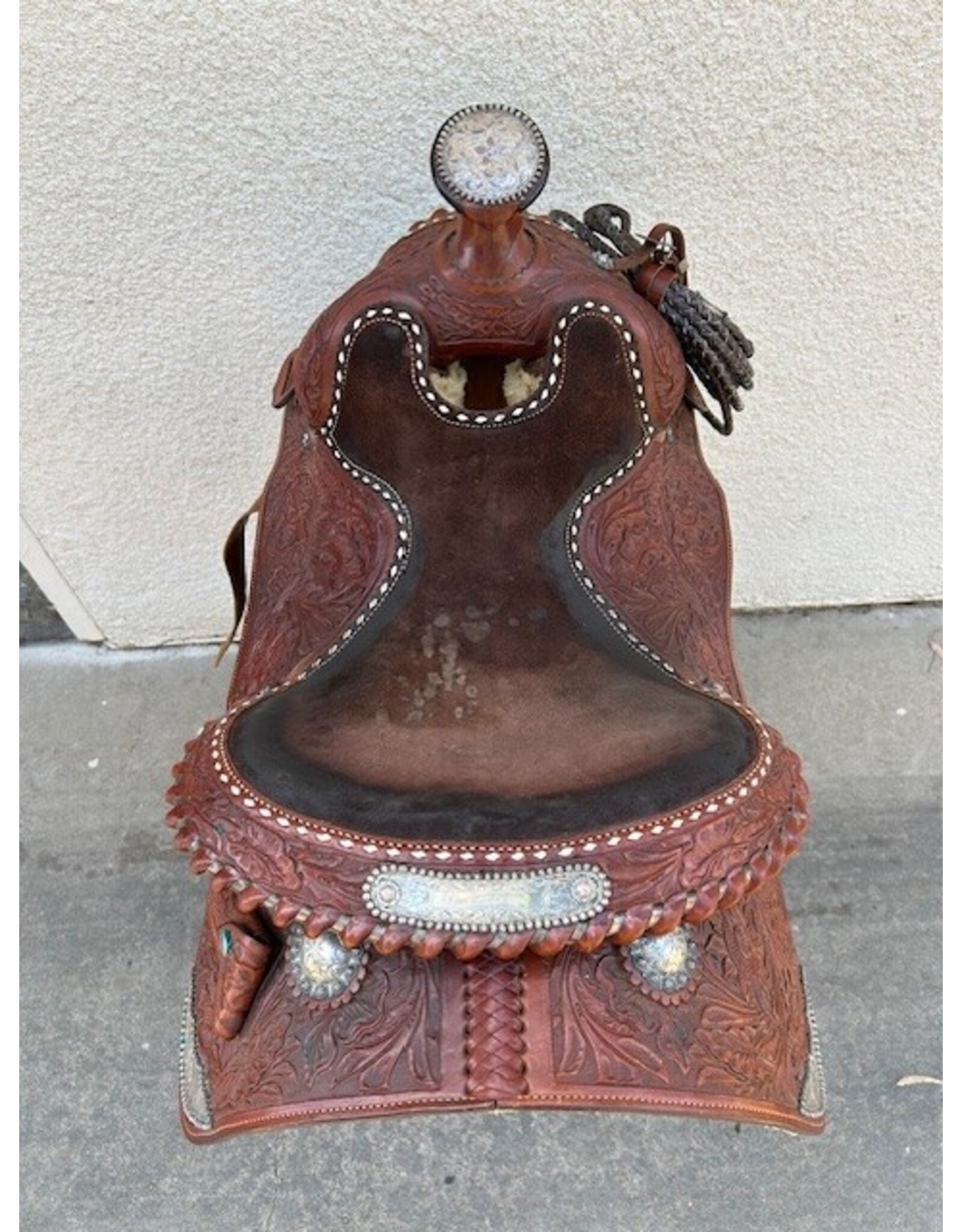 Victor Equitation Saddle 16" Seat, 7.5" Gullet