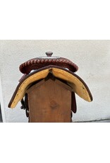 Victor Equitation Saddle 16" Seat, 7.5" Gullet