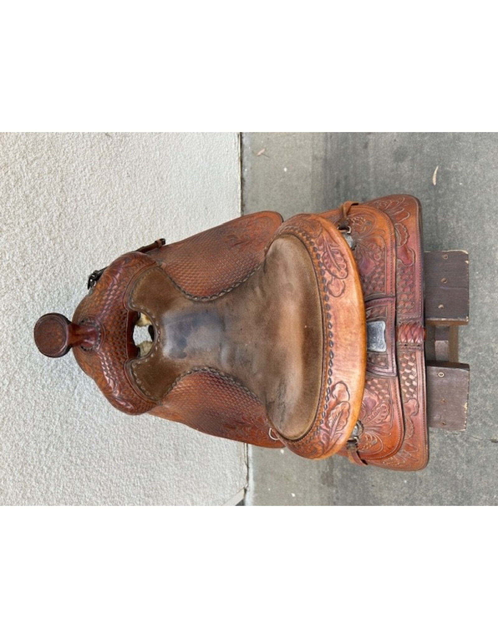 Broken Horn 15.5" Seat, 6.5" Gullet