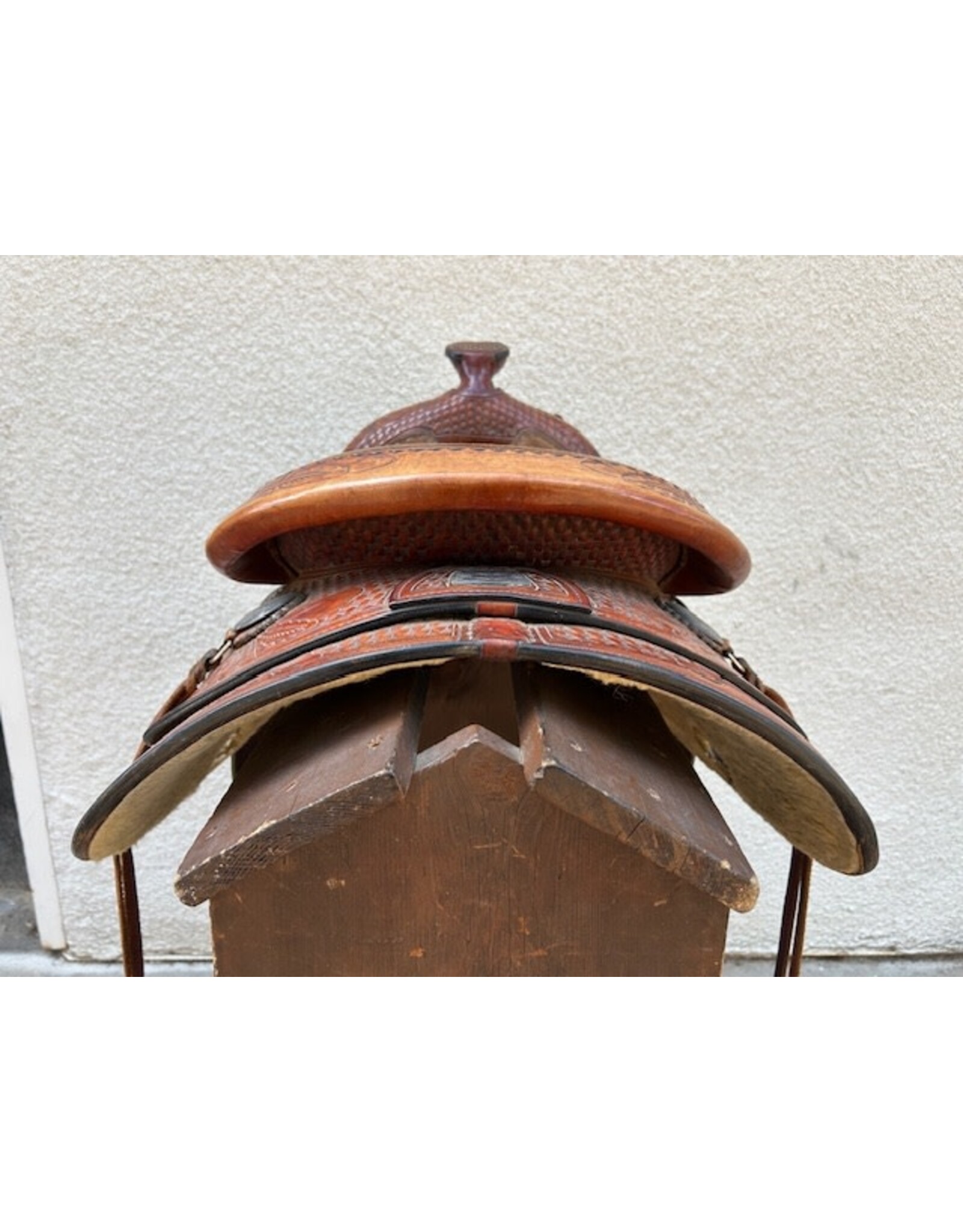 Broken Horn 15.5" Seat, 6.5" Gullet