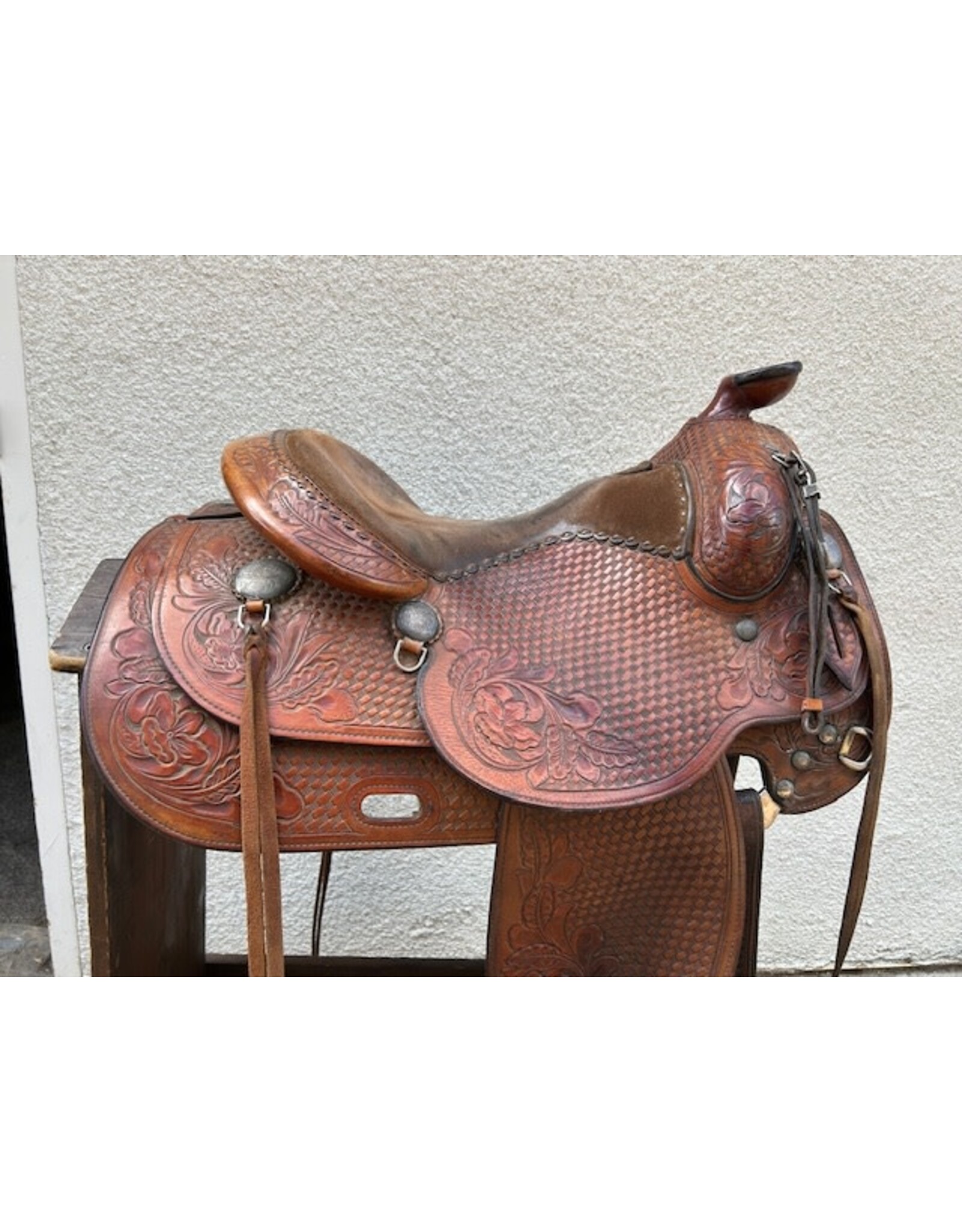 Broken Horn 15.5" Seat, 6.5" Gullet