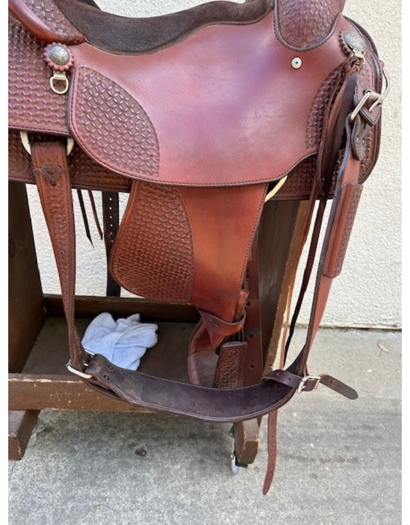 15" About The Horse Black Rhino Trail Saddle 7.5" Gullet