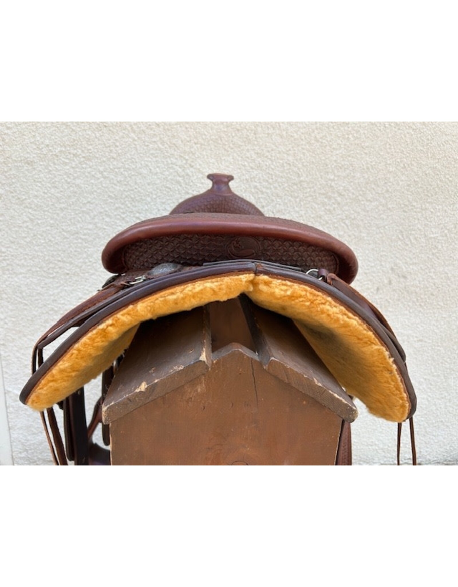 15" About The Horse Black Rhino Trail Saddle 7.5" Gullet