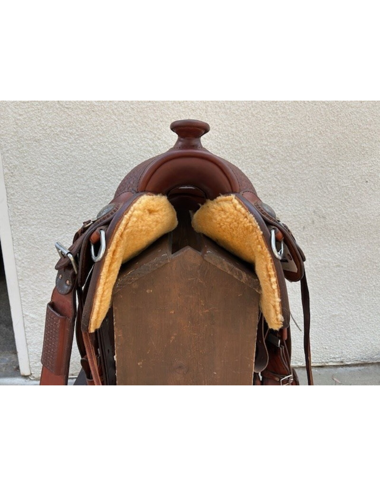 15" About The Horse Black Rhino Trail Saddle 7.5" Gullet