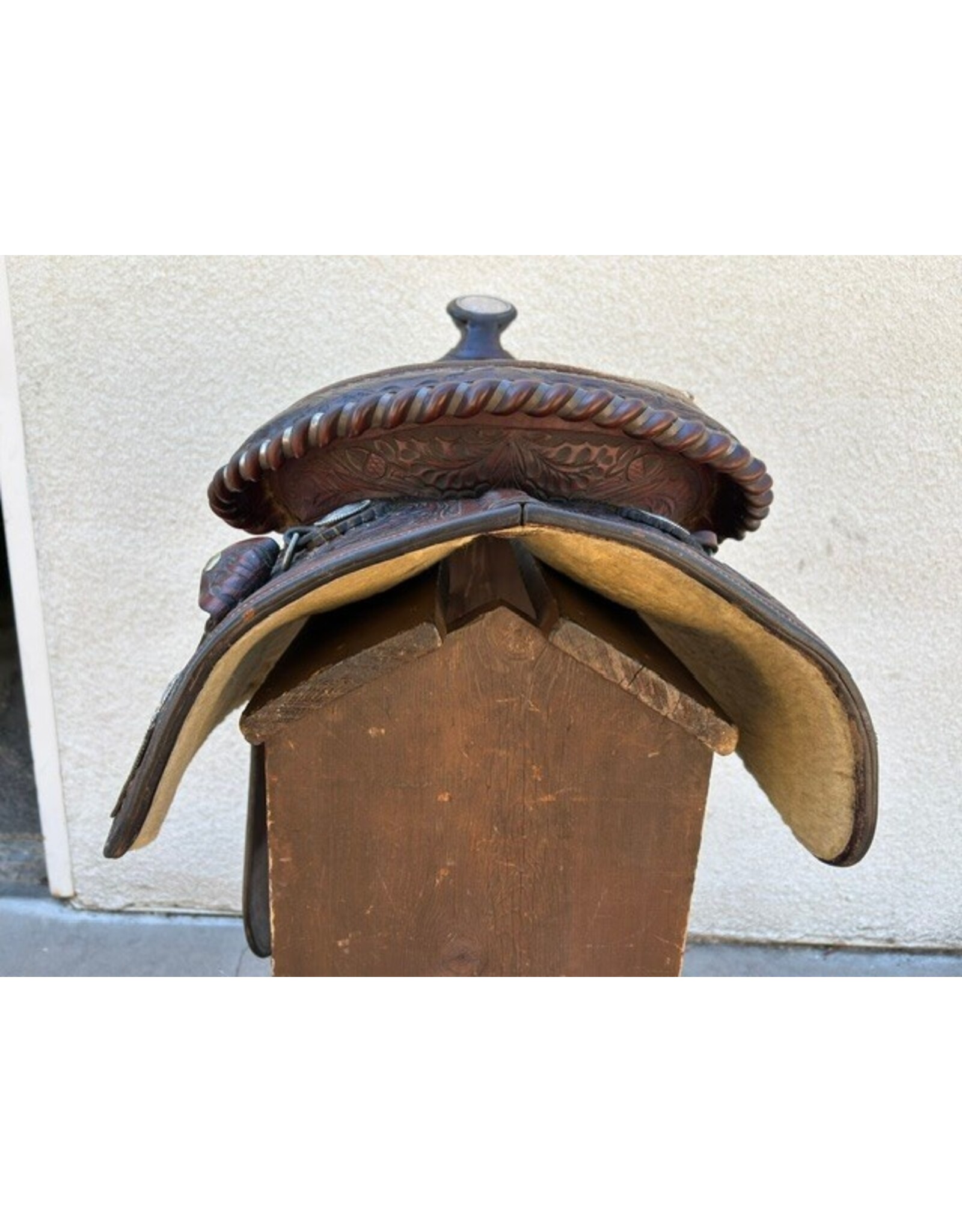 Victor Equitation Saddle with Real Silver 16" Seat 7" Gullet