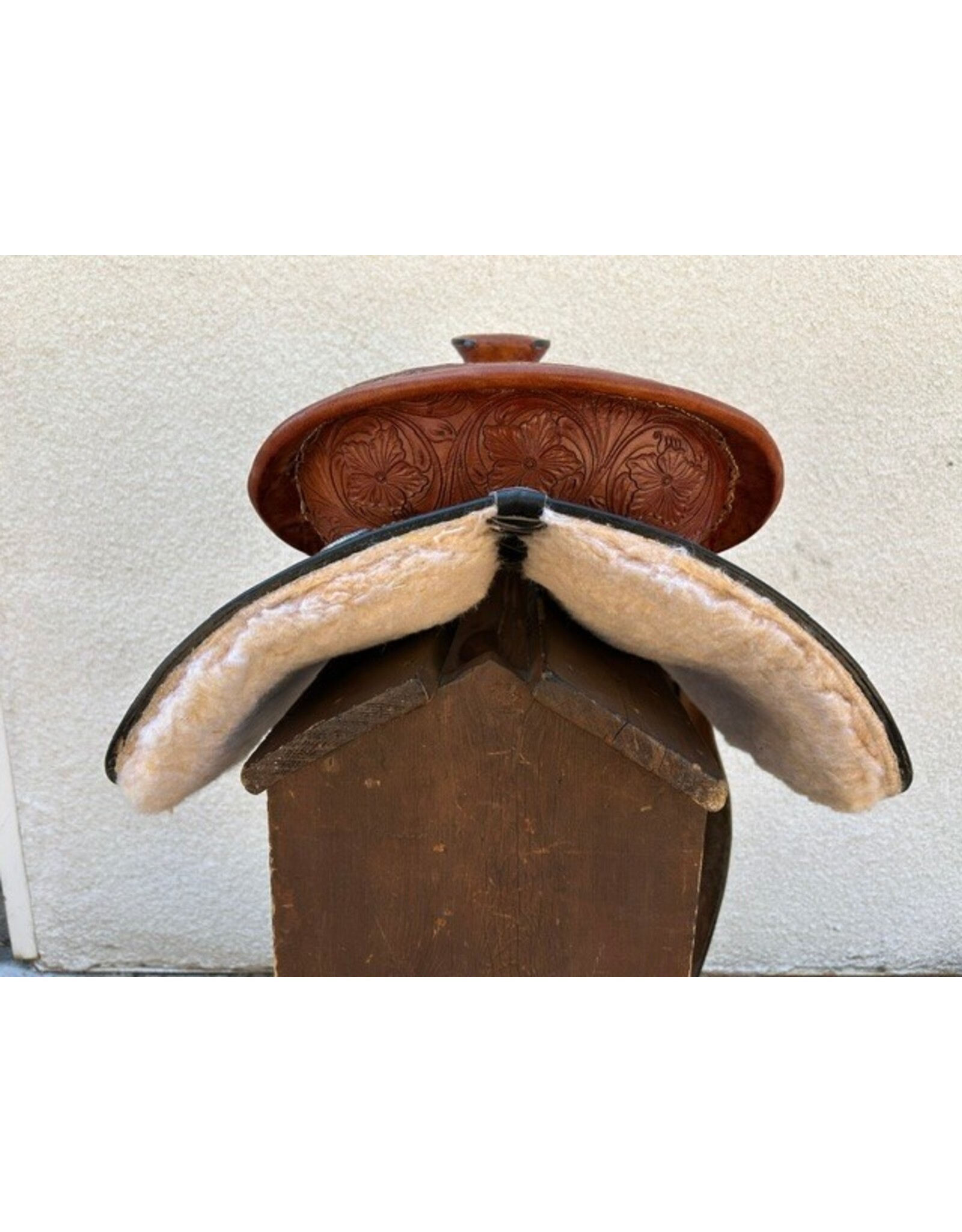 Wade Tree Saddle 16" Full Quarter Horse Bars