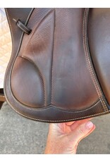 Equipe EK Evo E-Carbon Jump Saddle, 17.5" Seat, Medium tree, Brown, Serial #:20750719