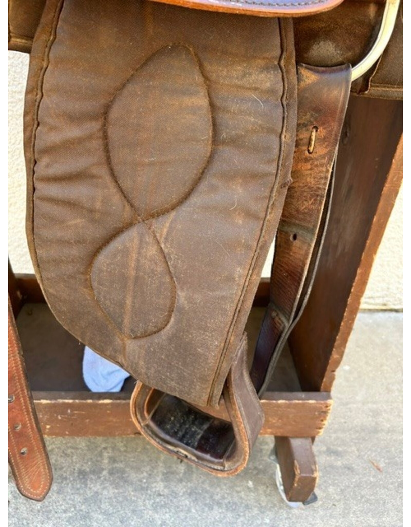 Big Horn '210'  Synthetic Saddle 16" Seat, FQHB