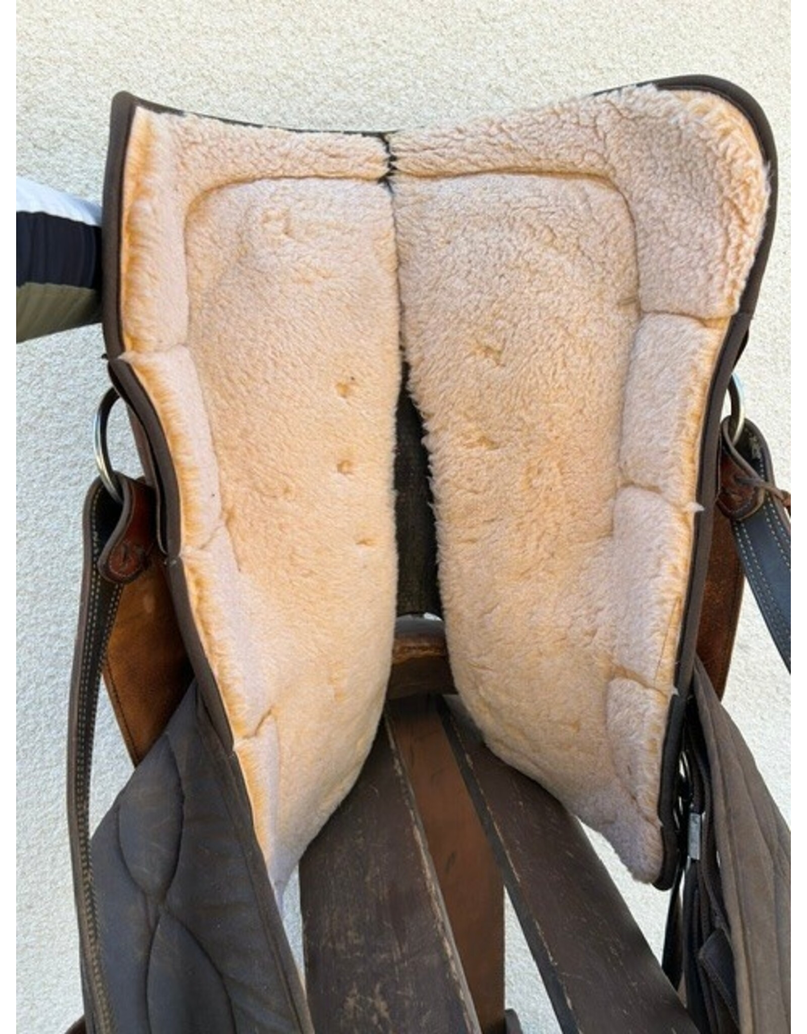 Big Horn '210'  Synthetic Saddle 16" Seat, FQHB