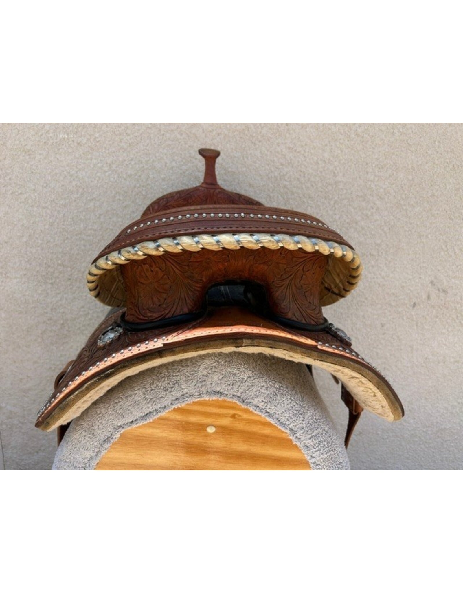 hilason treeless western saddle