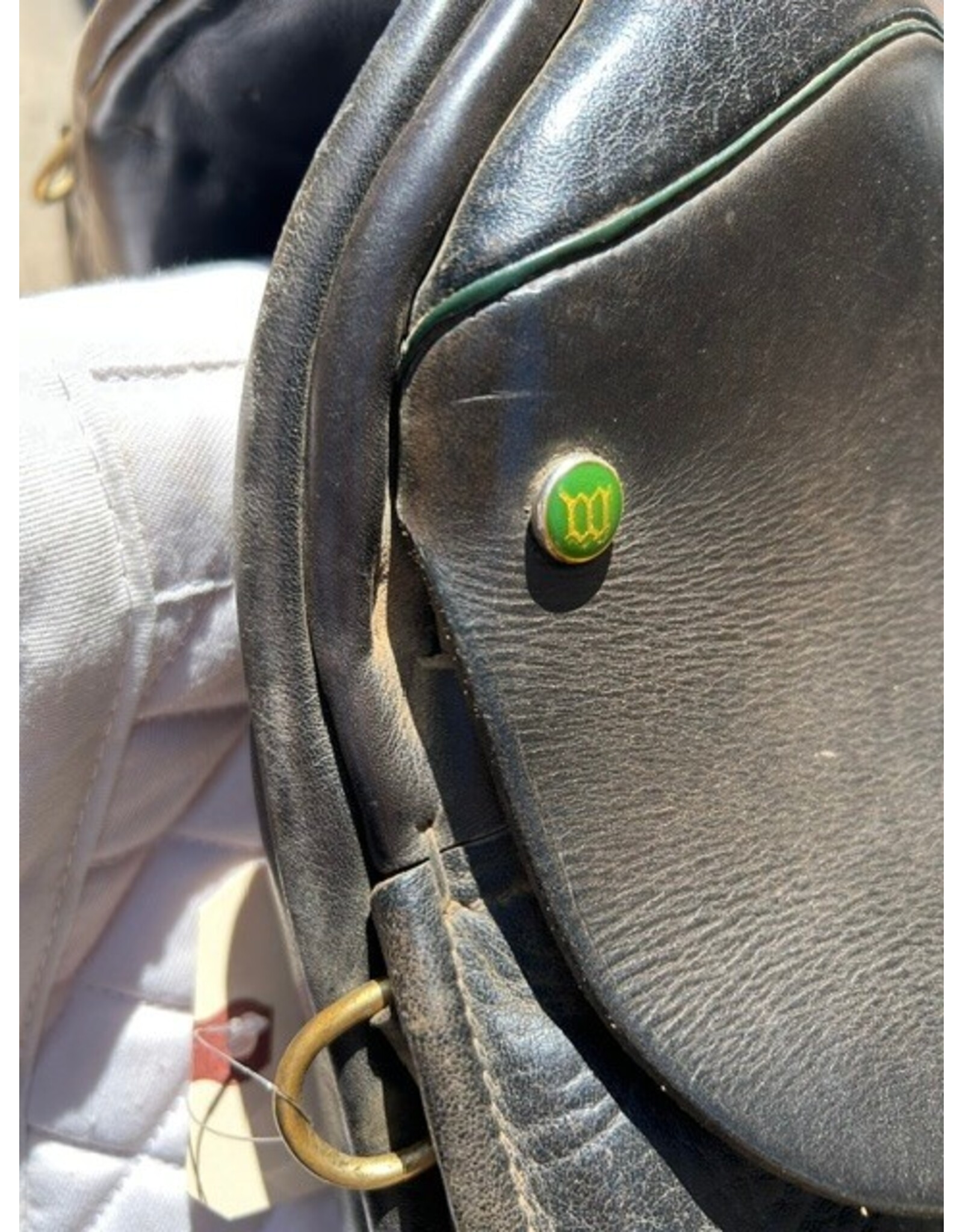 Windsor Dressage Saddle 18" Seat, Number 4 Fit Tree